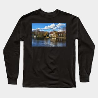 De Montfort Island Reading Long Sleeve T-Shirt